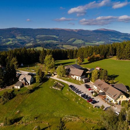 Gasthof Pension Orthofer Sankt Jakob im Walde Buitenkant foto