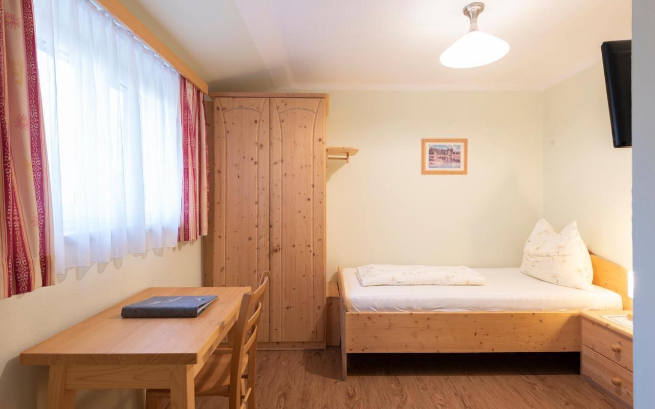Gasthof Pension Orthofer Sankt Jakob im Walde Buitenkant foto