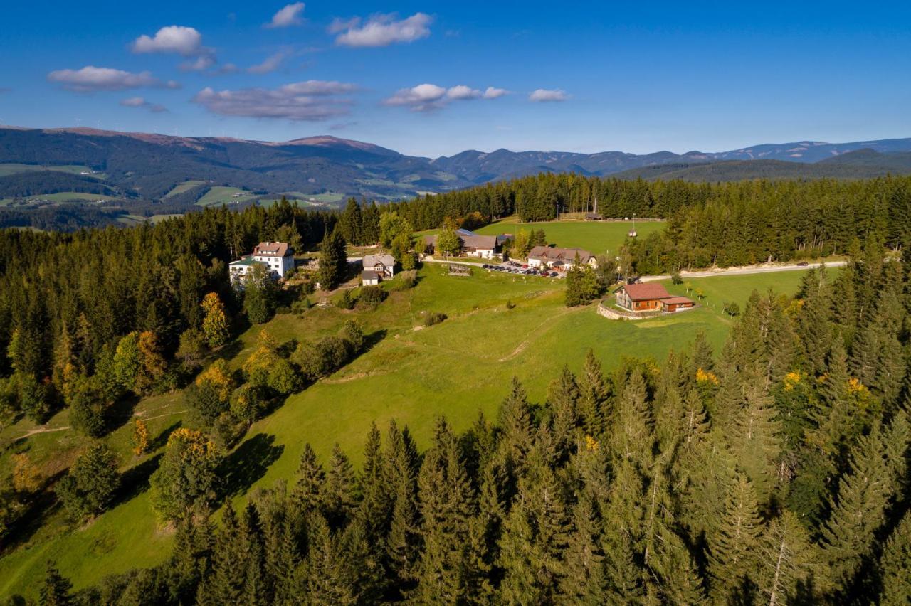 Gasthof Pension Orthofer Sankt Jakob im Walde Buitenkant foto