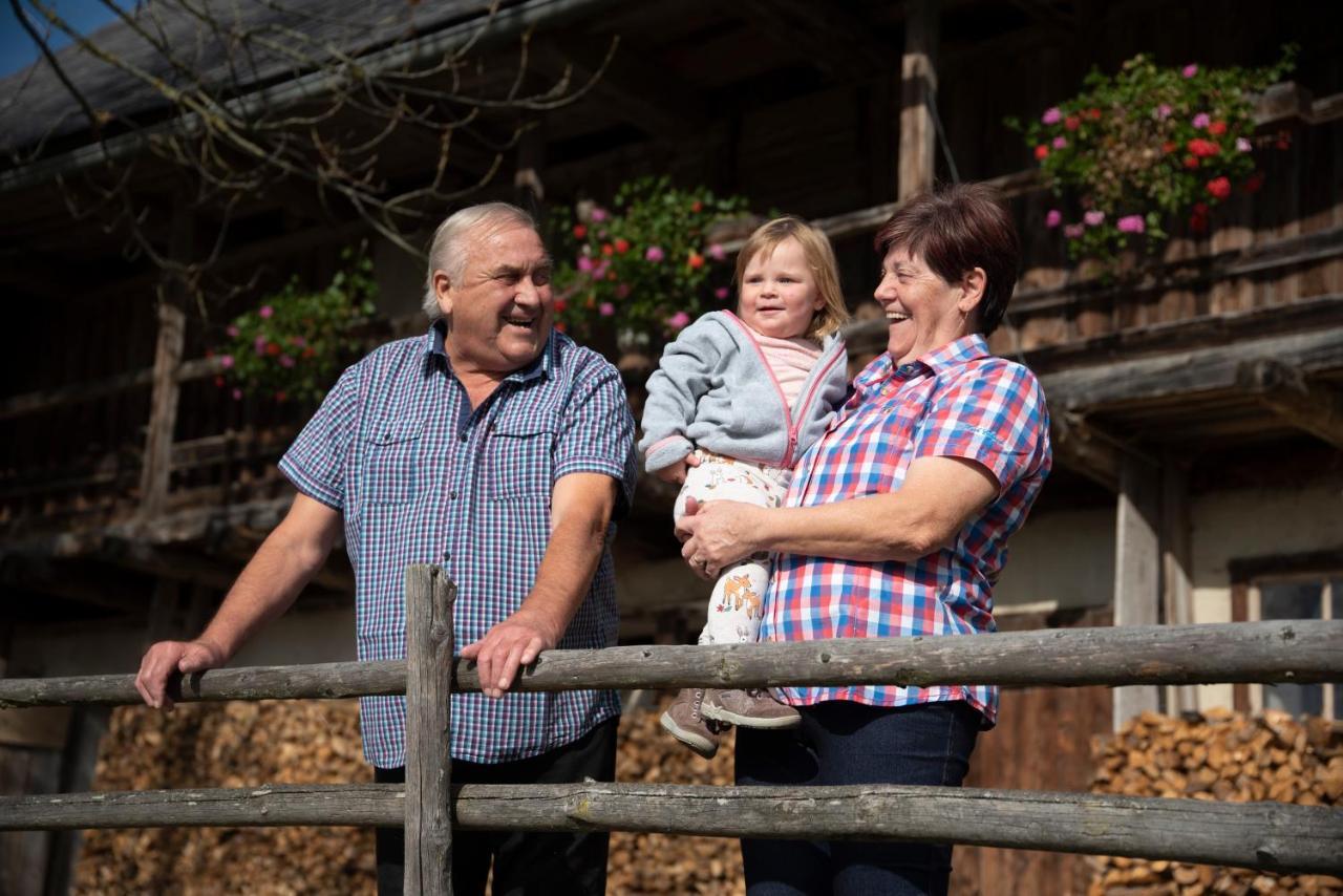 Gasthof Pension Orthofer Sankt Jakob im Walde Buitenkant foto